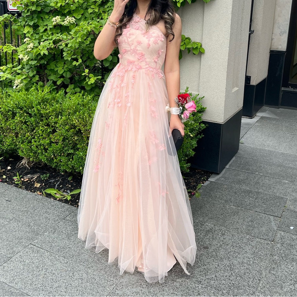 David’s Bridal One-shoulder Prom Dress